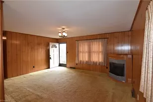 737 Lee Rd, Thomasville, NC 27360 - Photo 4