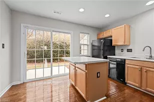 150 Tannenbaum Cir, Greensboro, NC 27410 - Photo 8