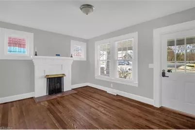 205 W Hunter Street, Madison, NC 27025 - Photo 4