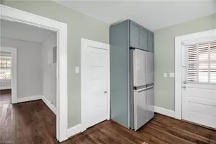 205 W Hunter St, Madison, NC 27025 - Photo 8