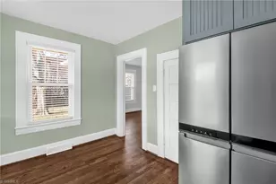 205 W Hunter St, Madison, NC 27025 - Photo 16