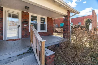 205 W Hunter Street, Madison, NC 27025 - Photo 2