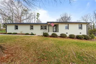643 Cypress Dr, Asheboro, NC 27205 - Photo 2