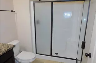 4517 Gunnersbury Ln, High Point, NC 27265 - Photo 16