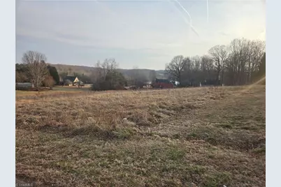 232 Chickasaw Drive, Reidsville, NC 27320 - Photo 2