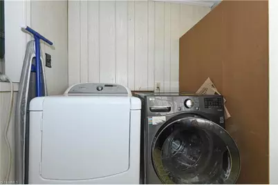 2301 Maple Street, Greensboro, NC 27405 - Photo 8