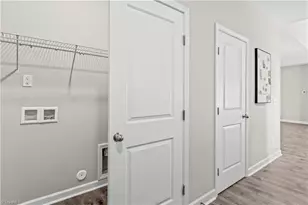 227 Hawks Nest Cir, Clemmons, NC 27012 - Photo 14