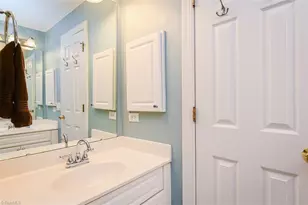 305 Sawgrass Ct, Mebane, NC 27302 - Photo 32