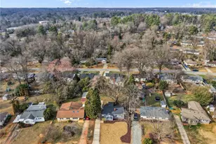 2518 Timber Ln, Greensboro, NC 27408 - Photo 32