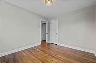 2518 Timber Ln, Greensboro, NC 27408 - Photo 16