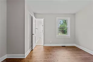 2518 Timber Ln, Greensboro, NC 27408 - Photo 12