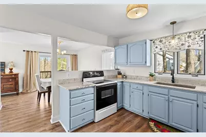 419 Chester Woods Court, High Point, NC 27262 - Photo 10