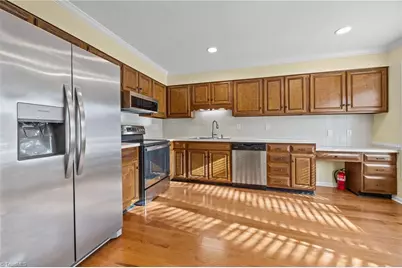 1103 Summer Place, Greensboro, NC 27410 - Photo 6