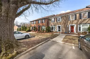 1103 Summer Pl, Greensboro, NC 27410 - Photo 4