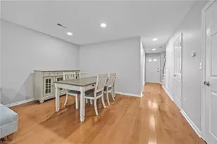 1103 Summer Pl, Greensboro, NC 27410 - Photo 12