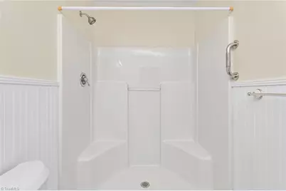 305 Glen Gate Circle, Kernersville, NC 27284 - Photo 10