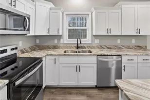 918 Freedom Trail, Asheboro, NC 27205 - Photo 10