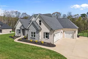 5513 Palermo Trl, Oak Ridge, NC 27310 - Photo 2