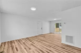 1719 Maryland Ave, Eden, NC 27288 - Photo 6