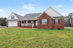 5421 Waynick Meadow Rd, Asheboro, NC 27205 - Photo 2