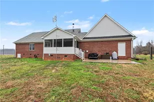 5421 Waynick Meadow Rd, Asheboro, NC 27205 - Photo 24