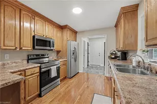 5421 Waynick Meadow Rd, Asheboro, NC 27205 - Photo 14