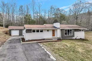 357 Town N Country Dr, Wilkesboro, NC 28697 - Photo 1