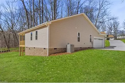 8901 Westing Court, Rural Hall, NC 27045 - Photo 32