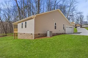 8901 Westing Ct, Rural Hall, NC 27045 - Photo 32