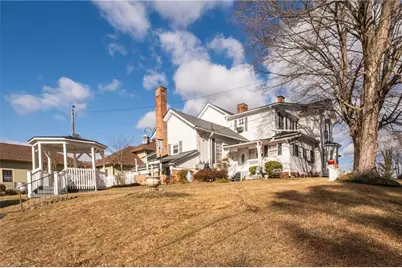 519 Maple Street, Mount Airy, NC 27030 - Photo 4