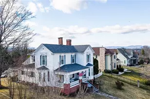 519 Maple St, Mount Airy, NC 27030 - Photo 2