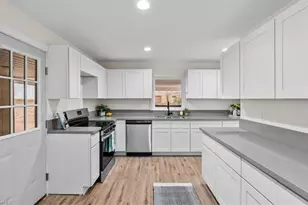 415 Woodsway Dr, Lexington, NC 27292 - Photo 1