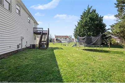 3904 Riverdale Drive, Greensboro, NC 27406 - Photo 24