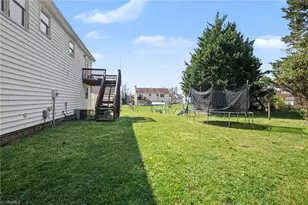 3904 Riverdale Dr, Greensboro, NC 27406 - Photo 24