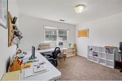 3904 Riverdale Drive, Greensboro, NC 27406 - Photo 8