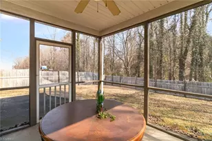 4215 Field Crossing Dr, Winston-Salem, NC 27107 - Photo 34