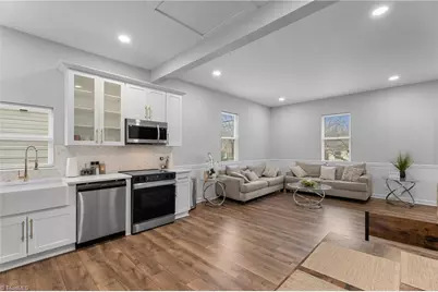 348 Sprague Street E, Winston-Salem, NC 27127 - Photo 8