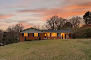 236 Charles Ave, Asheboro, NC 27205 - Photo 2