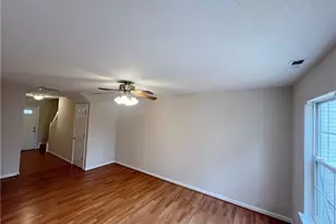 5138 Bartholomew's Ln, Greensboro, NC 27407 - Photo 4