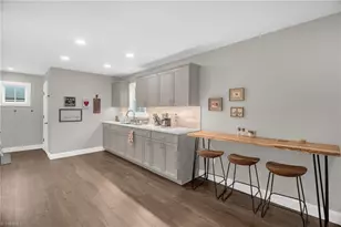 702 E Farriss Ave, High Point, NC 27262 - Photo 12