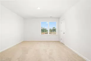 3017 Middle Creek Ln, Greensboro, NC 27405 - Photo 12