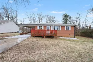 1892 Lake Rd, Thomasville, NC 27360 - Photo 2