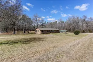 7002 Cruthis Rd, High Point, NC 27263 - Photo 2