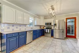 7002 Cruthis Rd, High Point, NC 27263 - Photo 10