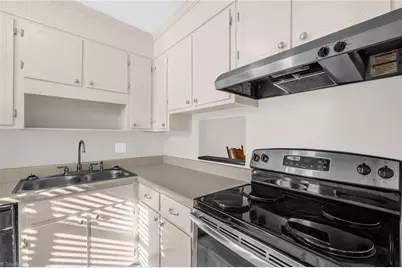 506 Carolyn Court, Eden, NC 27288 - Photo 6