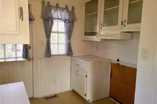 1400 Roslyn Dr, Burlington, NC 27215 - Photo 18