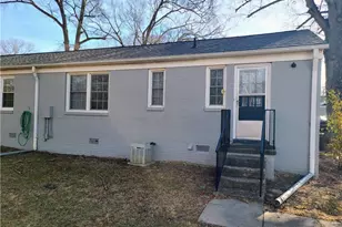 1400 Roslyn Dr, Burlington, NC 27215 - Photo 6