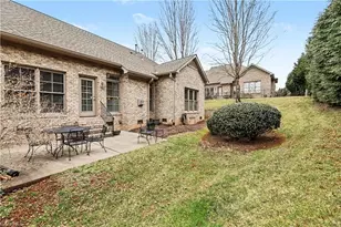 5505 7 Gates Dr, Greensboro, NC 27410 - Photo 34