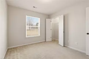 900 Hanahan Ct, Greensboro, NC 27409 - Photo 14