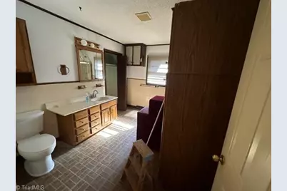 1704 Pichard Street, Greensboro, NC 27401 - Photo 14